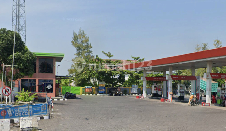 Affordable Business Space at Kemangi Village Gas Station, Bungah, Gresik Regency 5461118. Affordable Business Space at Kemangi Village Gas Station, Bungah, Gresik Regency 5461118.
