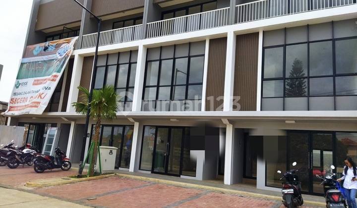 For Sale: Shop House Facing Road at The Hive Cendana Parc Lippo Karawaci