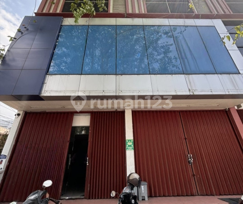 Three-Storey Ready-to-Use Shop House in East Semarang A5228 1