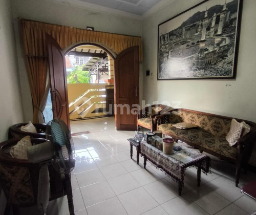Good Ready-to-Occupy House in West Semarang A3936 2