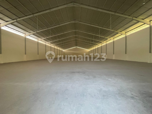Ready-to-Use Good Warehouse for Rent in Kic Ngaliyan A5069 1