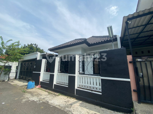 Good Ready-to-Occupy Strategic House in Banyumanik A1862 1