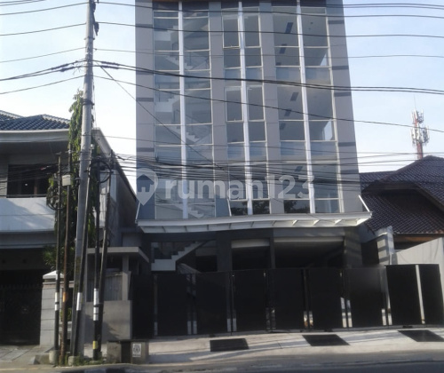 Mid-City Ready-to-Use 4.5-Story Building in Central Semarang A5482 Mid-City Ready-to-Use 4.5-Story Building in Central Semarang A5482