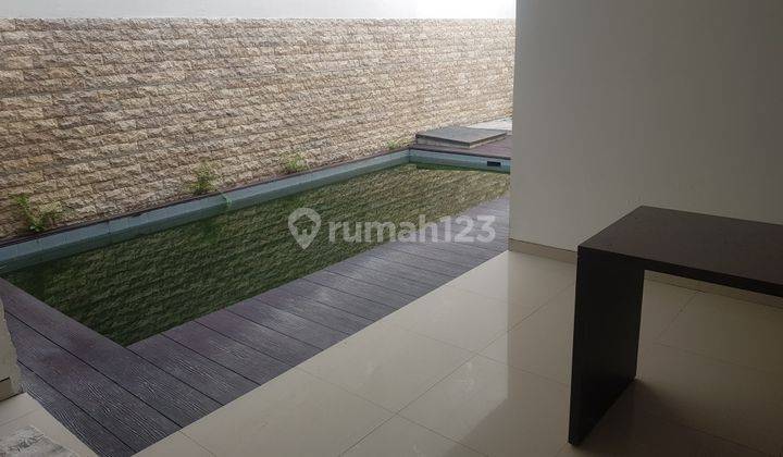 For sale Modern Villa 1.5 Are 3 BR Jalan Dewi Saraswati Seminyak Only 500m to the main road Sunset Road 2