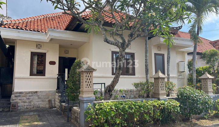 Disewakan Rumah Dalam Lingkungan Cluster Elite One Gate System Mumbul Nusa Dua Bali 1