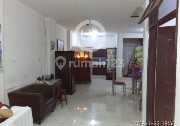 Rumah Asri dan Nyaman untuk Keluarga di Janur Kuning, Kelapa Gading 2