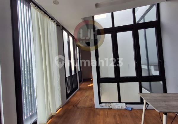 Dijual Rumah Mewah Modern di Kawasan Elite Pulomas, Jakarta Timur  2