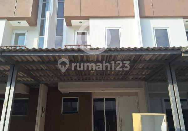 Rumah Minimalis di Vinterville Sedayu City, Kelapa Gading, Jakarta Utara