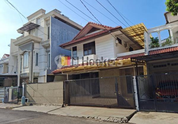 Rumah Strategis di Gading Kirana Timur Kelapa Gading Jakarta Utara 