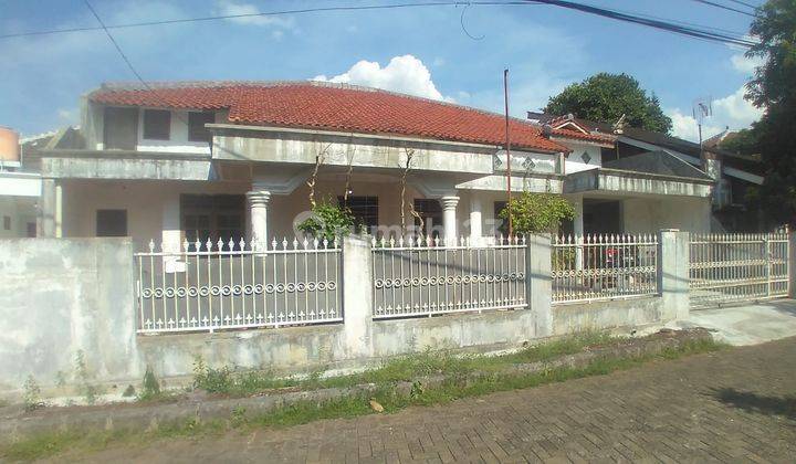 Jual Cepat Dan Murah Rumah Dengan Tanah Luas Dekat Akses Toll Jorr, di Jatimelati, Kota Bekasi 1