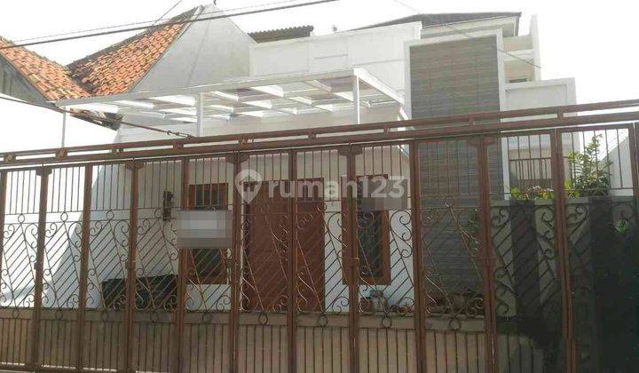 Dijual Rumah Jatinegara Standart Bagus Siap Huni 2 Lantai 1