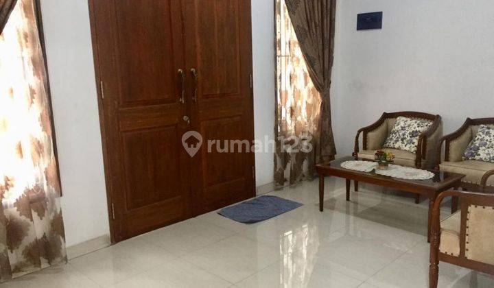 Dijual Rumah Jatinegara Standart Bagus Siap Huni 2 Lantai 2