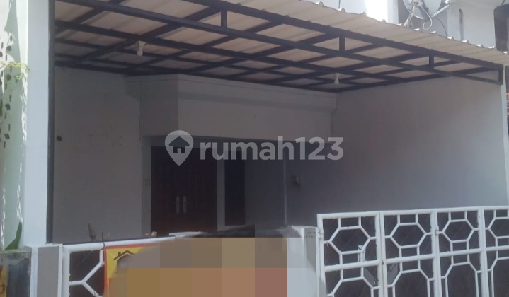 Rumah Full Renovasi Lokasi Tenang & Aman Rumah Full Renovasi Lokasi Tenang & Aman