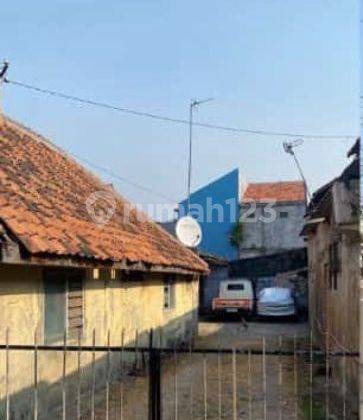 Rumah lama hitung tanah lokasi strategis 1