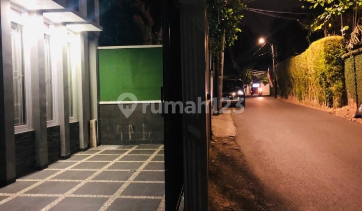 Rumah Lingkungan Tenang & Lokasi Strategis Rumah Lingkungan Tenang & Lokasi Strategis