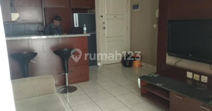 Apartemen Full Furnished View Pool Lokasi Strategis 2