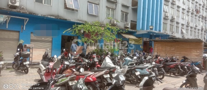 Multipurpose Kiosk & High Traffic Location Multipurpose Kiosk & High Traffic Location