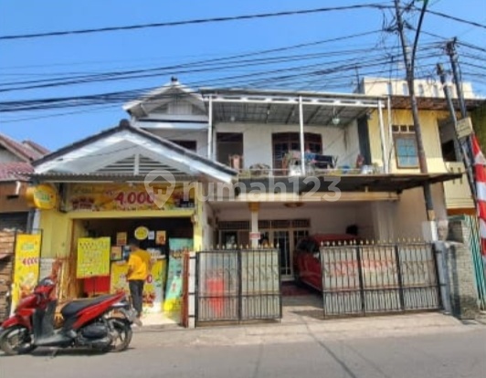 Rumah Tinggal & 3 Kamar Kosan