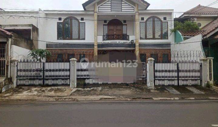 Rumah Strategis Di Samping Jalan Raya 1