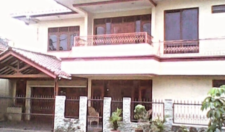 Rumah Luas & Privat Lokasi Tenang & Aman