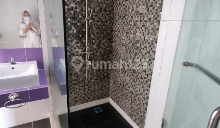 Rumah Full Baru 3 Lantai 2