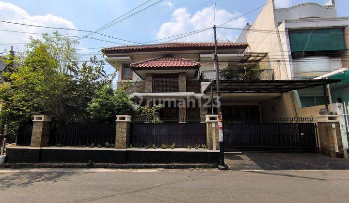 Termurah Rumah Mewah Hook Full Furnish di Tomang 2