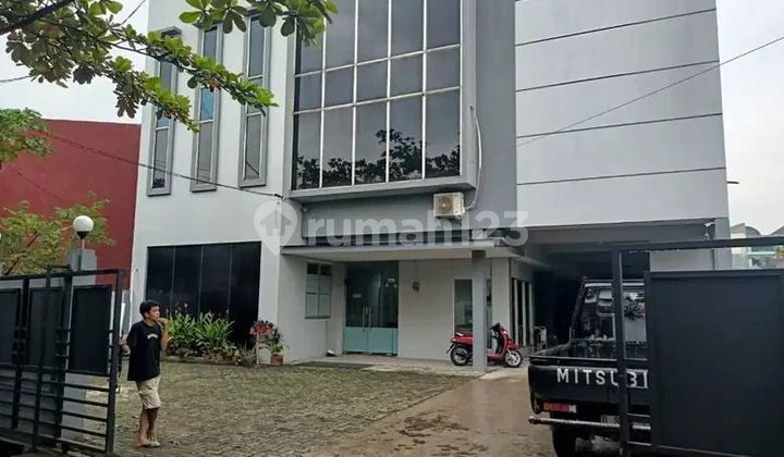 FOR SALE Strategic Boarding House Building in Lebak Bulus, South Jakarta - SR FOR SALE Strategic Boarding House Building in Lebak Bulus, South Jakarta - SR