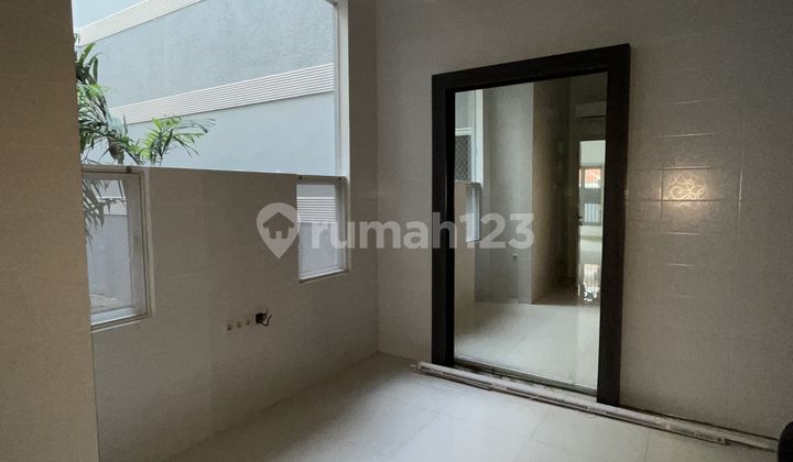 FOR SALE Serene House in Tomang (Behind Wisma Lampung) - AU 2