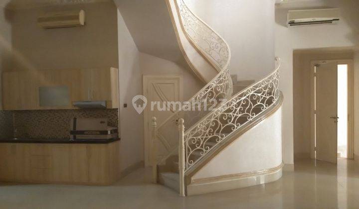 Dijual Rumah 2.5 Lantai Full Furnish Di Menteng  2