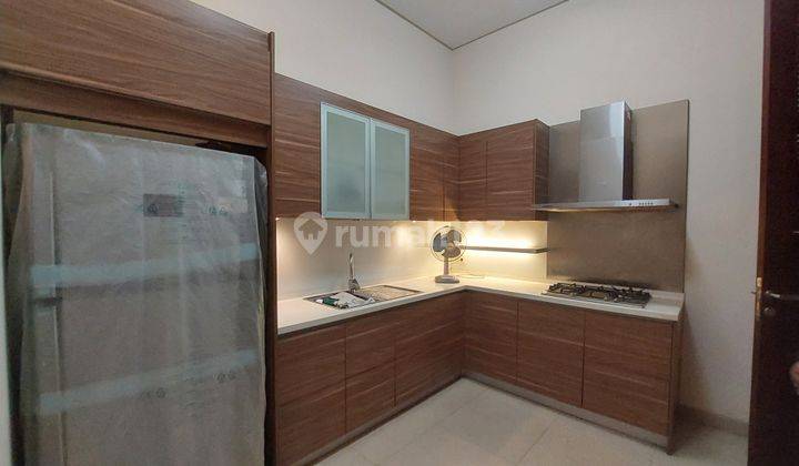 Dijual Rumah Asri Modern Tropical Design  2