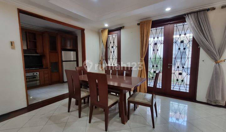 Disewakan Rumah Siap Huni Semi Furnish, Menteng 1