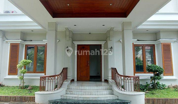 Disewakan Rumah Terawat Pinggir Jalan Utama  2