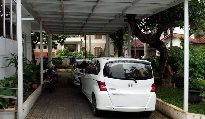 Dijua Rumah Hoek Lingkungan Tenang Di Pondok Indah  2