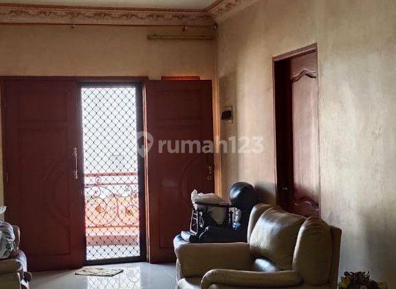 Dijual Rumah Siap Huni Posisi Hoek 3 Lantai  2