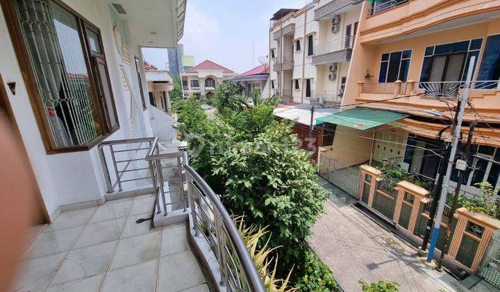 Rumah Luas di Taman Harapan Indah Semi Furnish Siap Huni 2