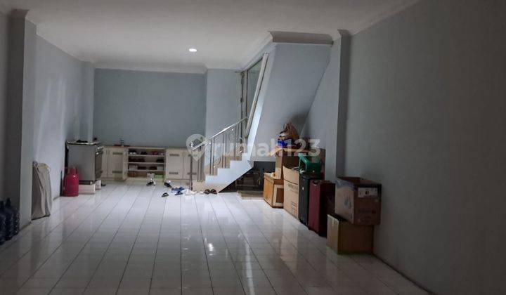 Rumah 4BR Siap Huni di Muara Karang Jalan Besar 1