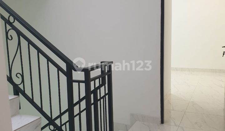 Rumah Muara Karang Brand New 4 Lantai+rooftop 3 Br Murah 2