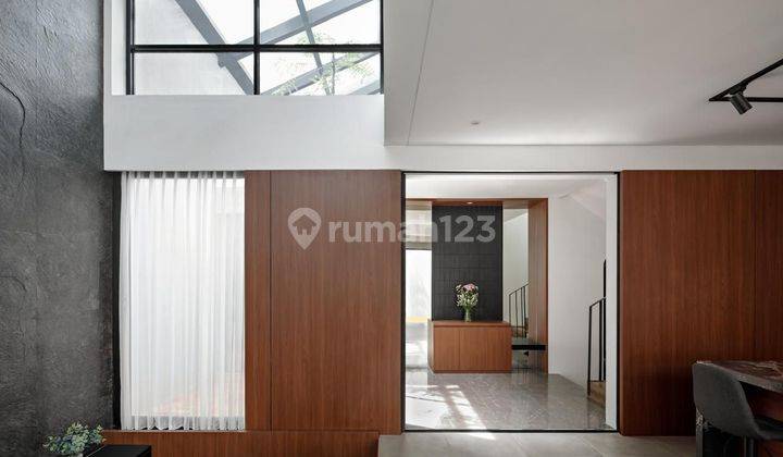 Rumah 2 Lantai  Uk 136m2 Di Suvarna Jati Tangerang 2