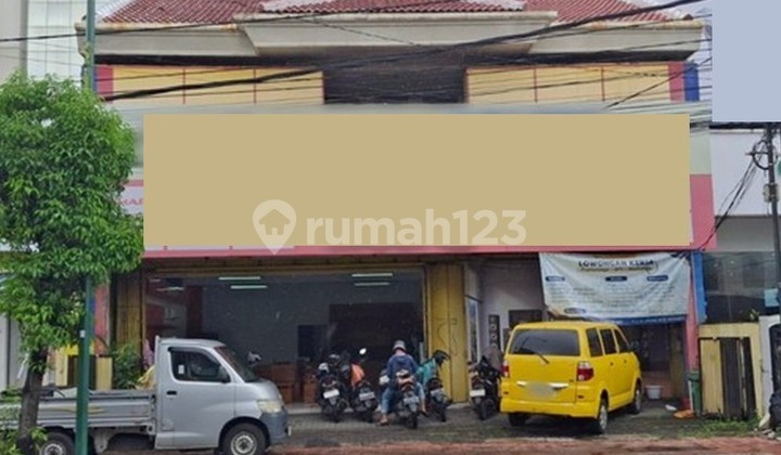 Shop House 300 Square Meters in the Center of Jogja City Shop House 300 Square Meters in the Center of Jogja City