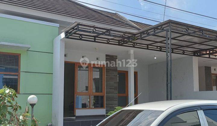 Rumah Dalam Perum Villa Taman Anggrek, Mlati, Sleman 1