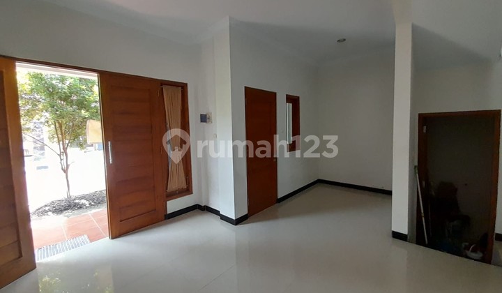 2-Story House in Jombor Terminal Housing Complex