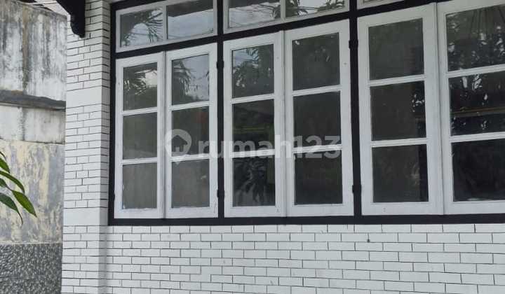 1-Story House Near Sultan Agung Road