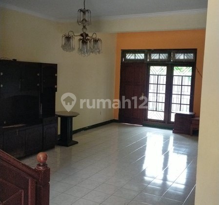 Rumah 2 Lantai Dalam Perum Dekat Kampus UPN Ring Road Utara 2