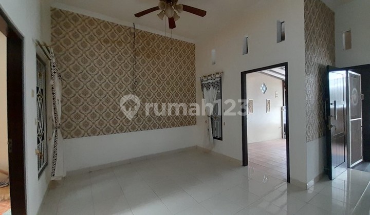 Rumah 2 Lantai Lokasi Strategis di Daerah Jambon 2