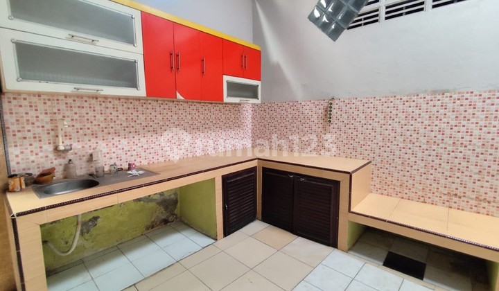 2-Story Shophouse in a Strategic Location, Kotagede Area, Yogyakarta