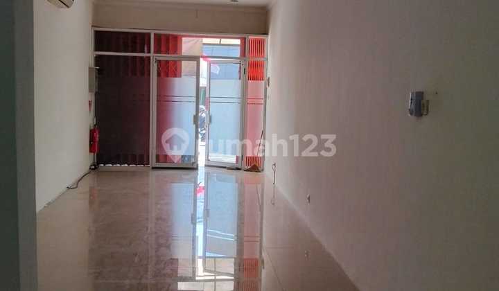 2-Story Shophouse in Downtown Yogyakarta 2