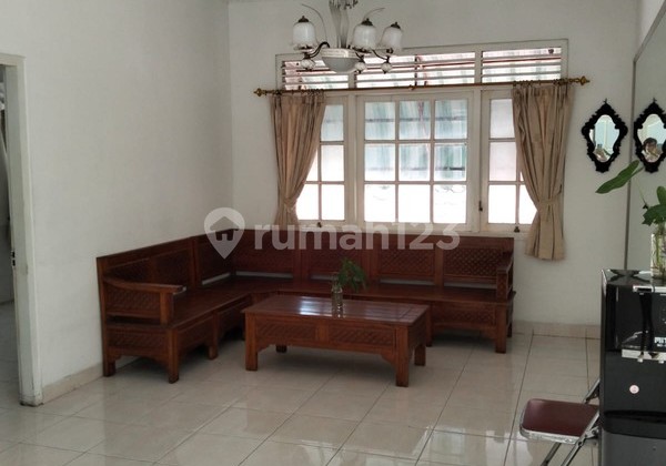 Ruko 3 Lantai Lokasi Strategis Di Area Pakualaman