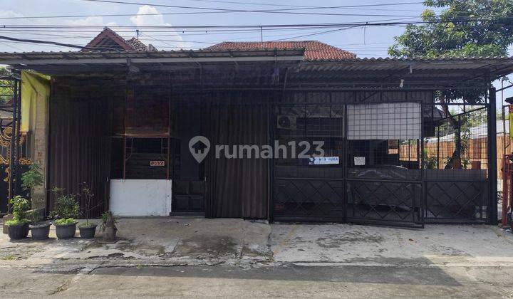 Rumah & Ruang Usaha di Jalan Ring Road Barat, Yogyakarta 1