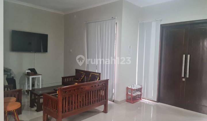 Rumah Furnish Dengan Kolam Renang di Perum Area Purwomartani 2