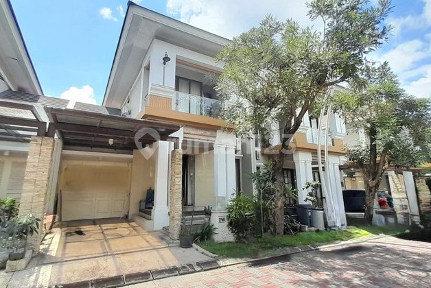 Rumah Mewah Dalam Perum Dekat Jalan Kaliurang KM. 7